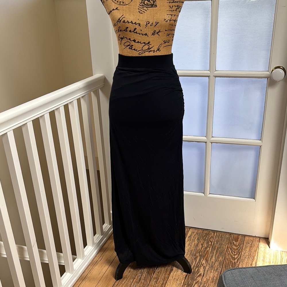 Stem Black Pencil Maxi Skirt for Night Out
